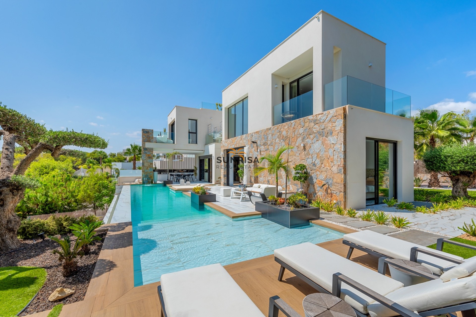 Resale - Villa - Orihuela Costa