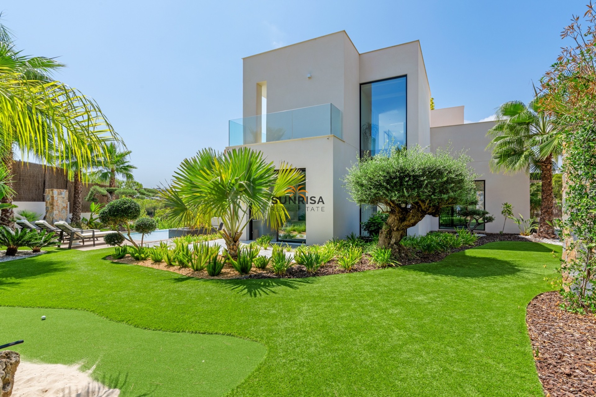 Resale - Villa - Orihuela Costa