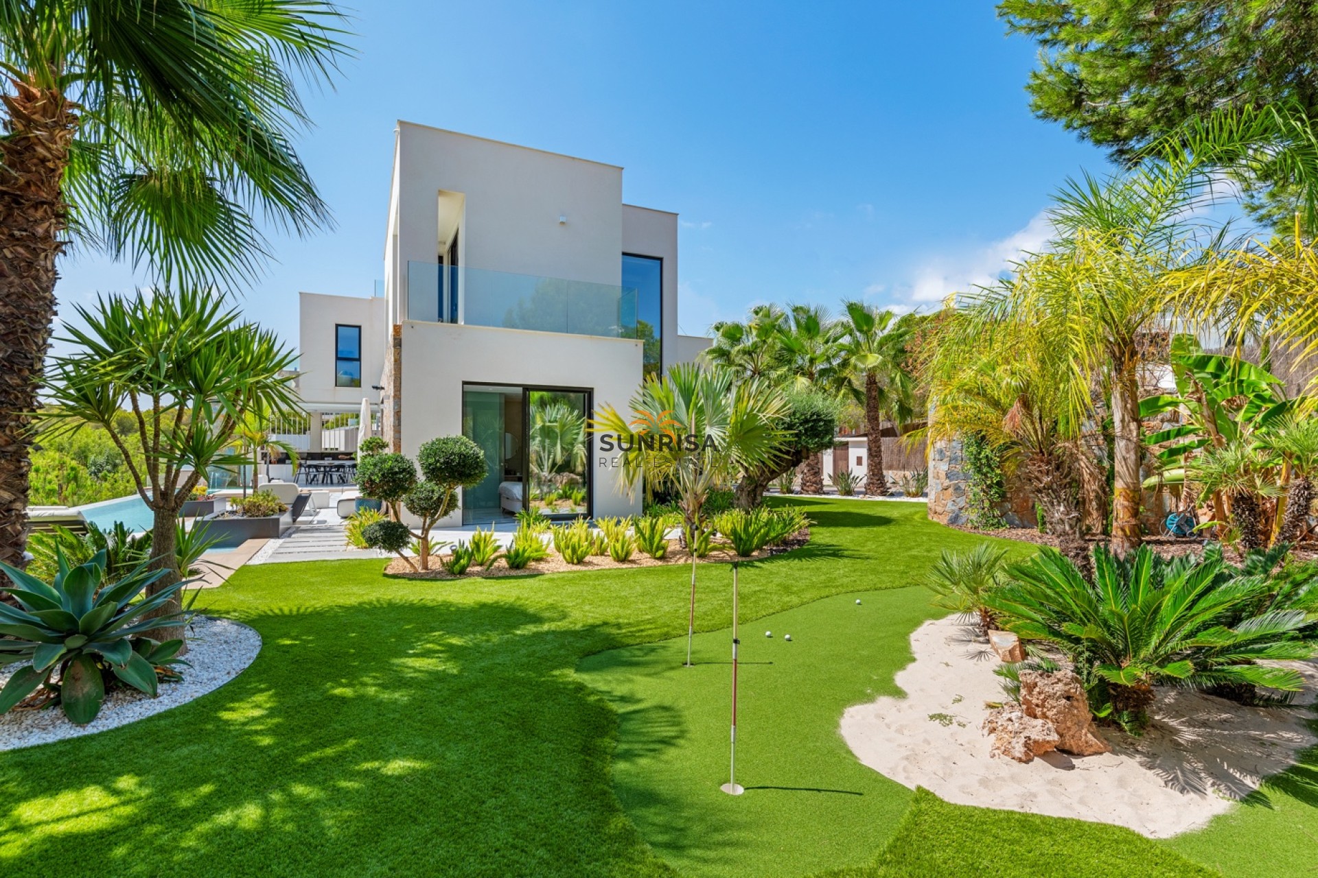 Resale - Villa - Orihuela Costa