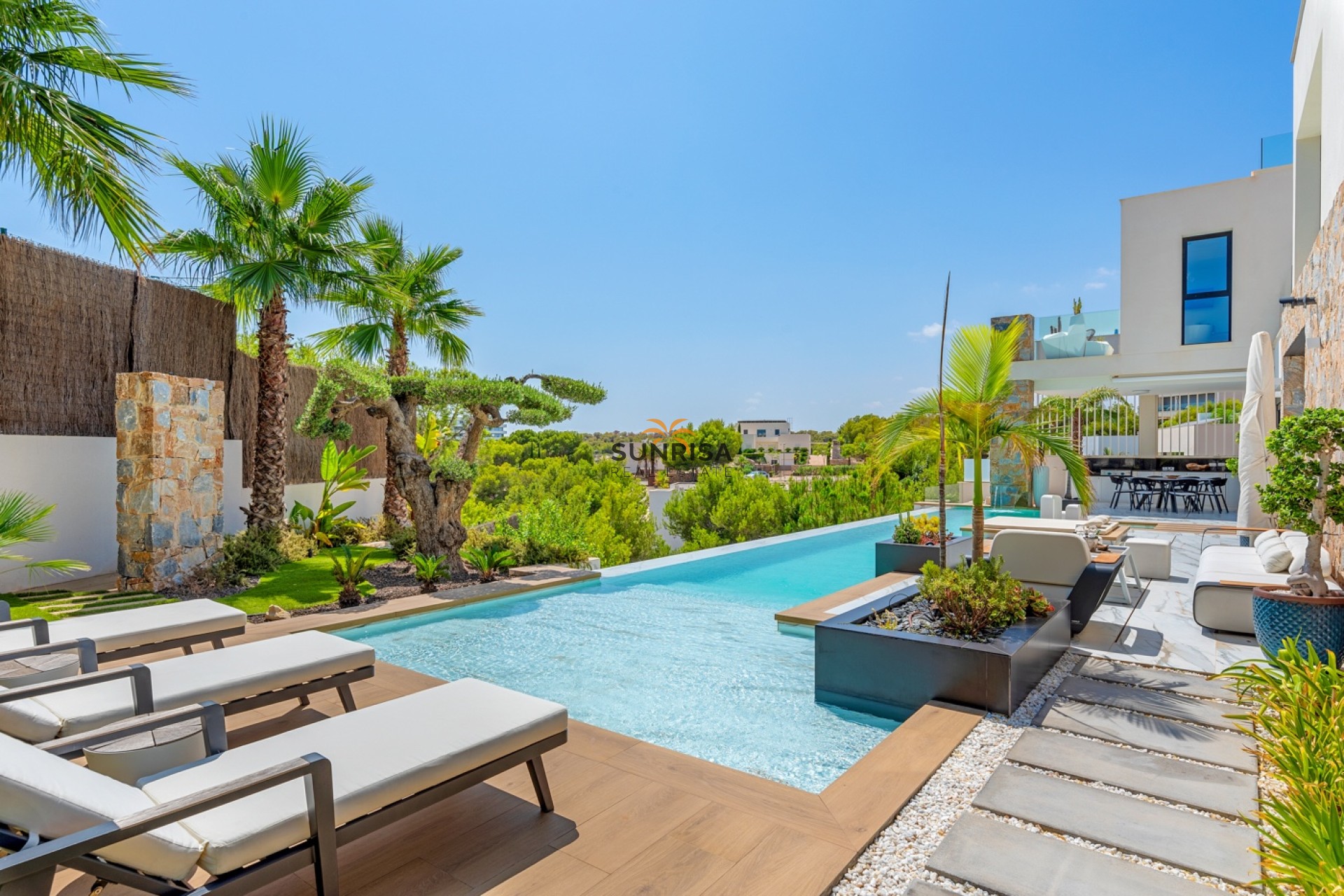 Resale - Villa - Orihuela Costa