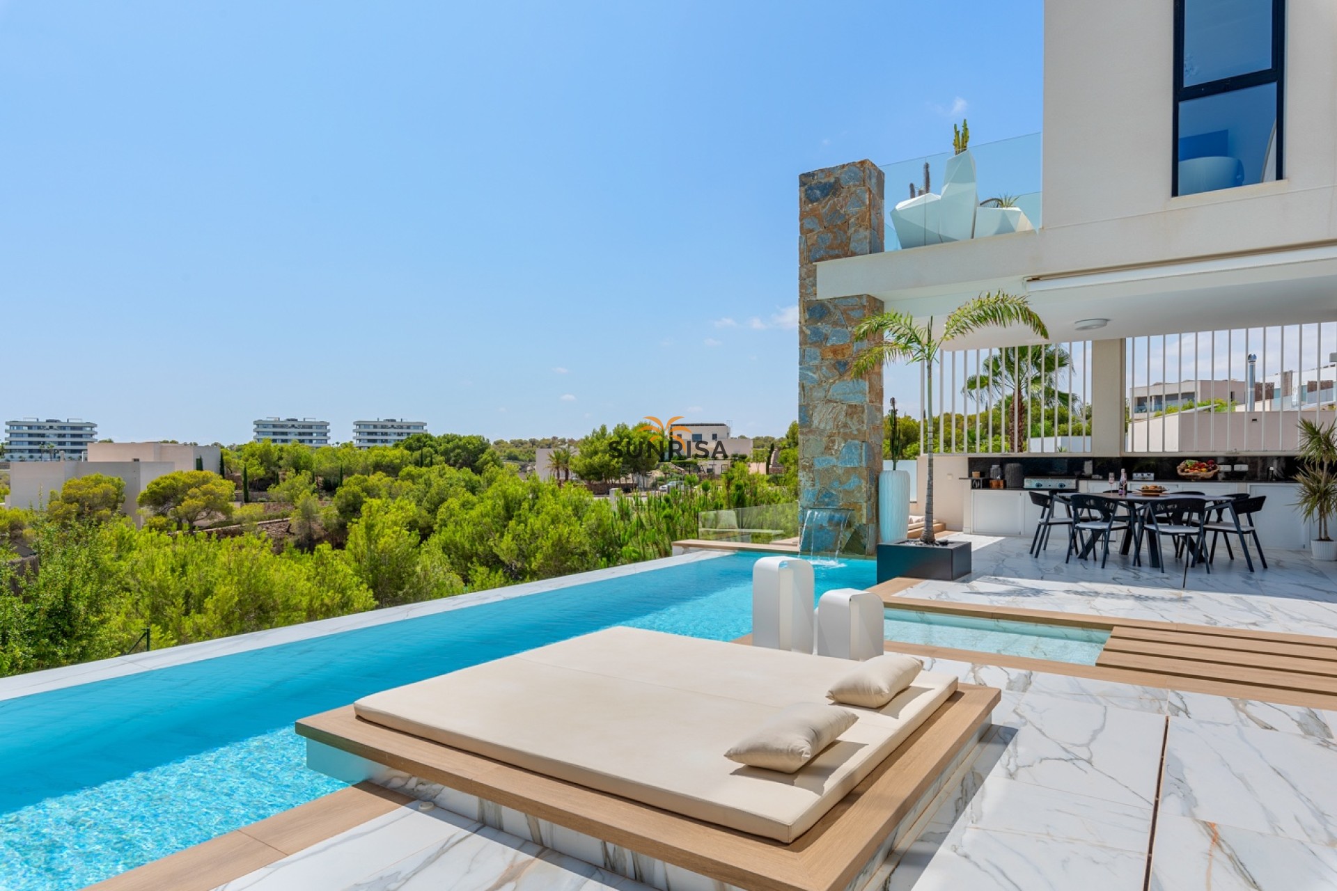 Resale - Villa - Orihuela Costa
