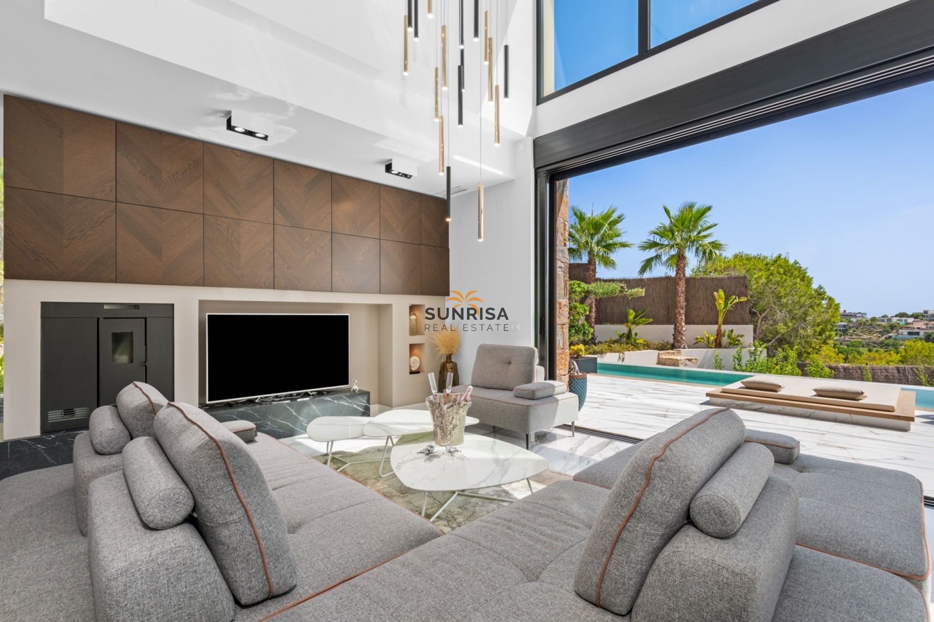 Resale - Villa - Orihuela Costa