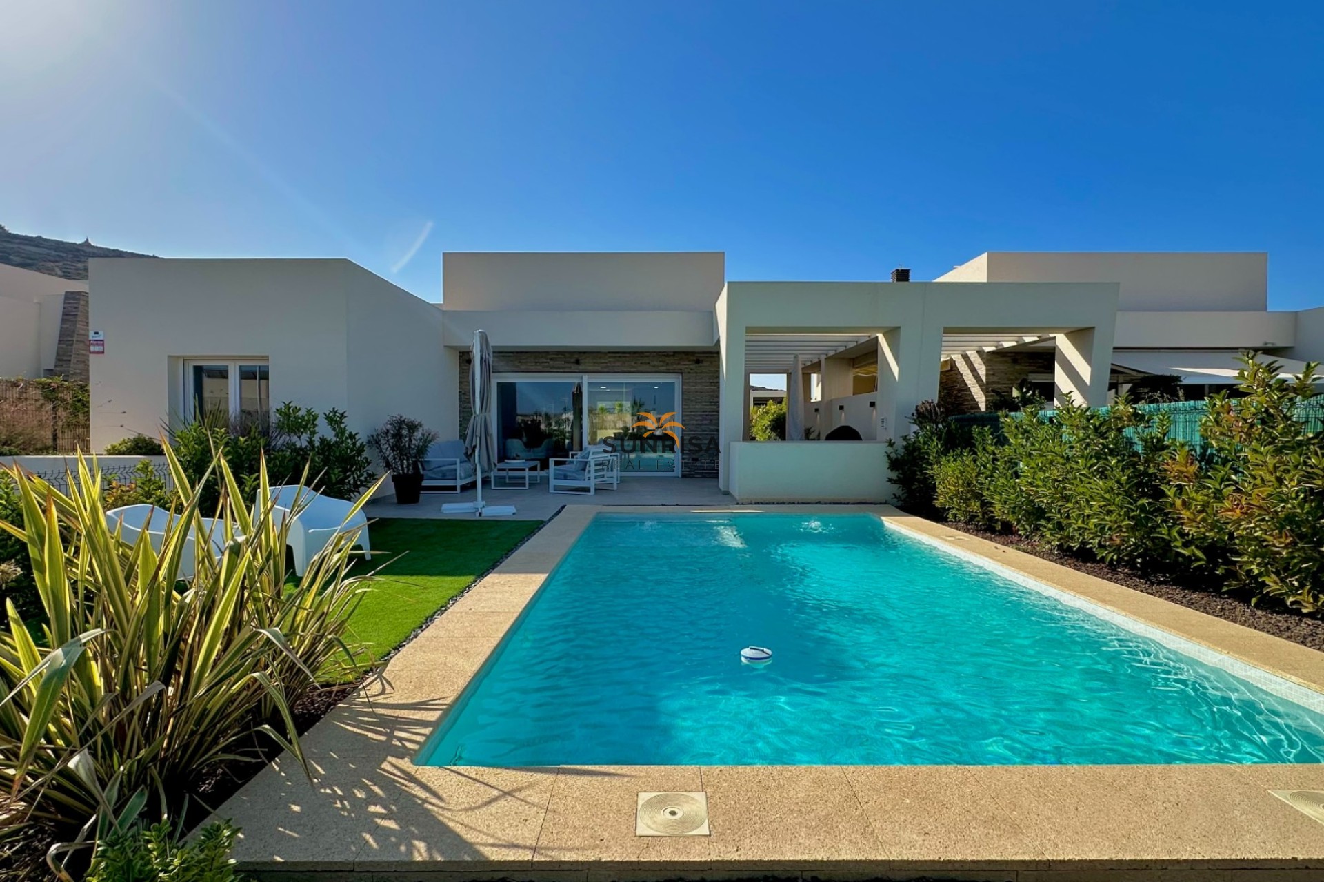 Herverkoop - Villa - Algorfa