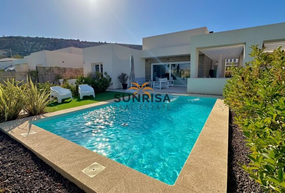 Villa · Herverkoop - Algorfa · La Finca Golf Resort · Alicante · Spanje