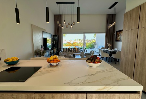 Villa · Herverkoop - Algorfa · La Finca Golf Resort · Alicante · Spanje