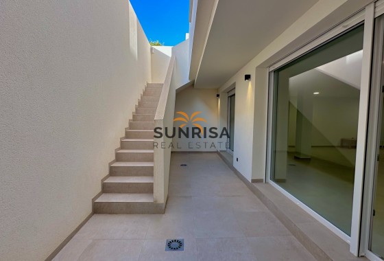 Villa · Herverkoop - Algorfa · La Finca Golf Resort · Alicante · Spanje