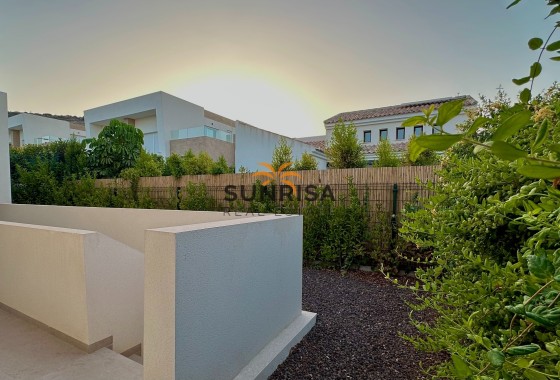 Villa · Herverkoop - Algorfa · La Finca Golf Resort · Alicante · Spanje