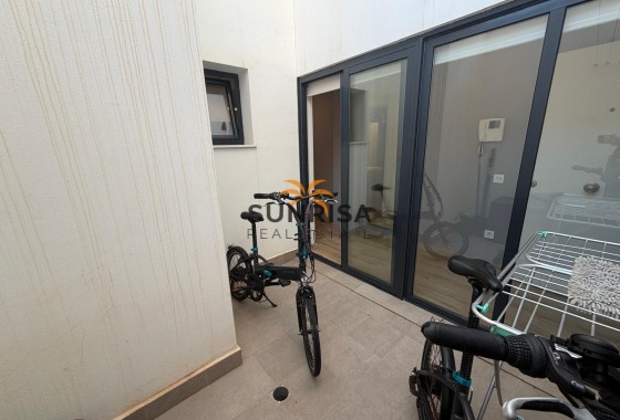 Appartement · Herverkoop - Torrevieja · Alicante · Spanje