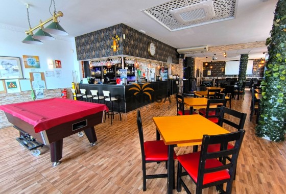 Locaux commerciaux · Revente - Villamartin · Alicante · Espagne