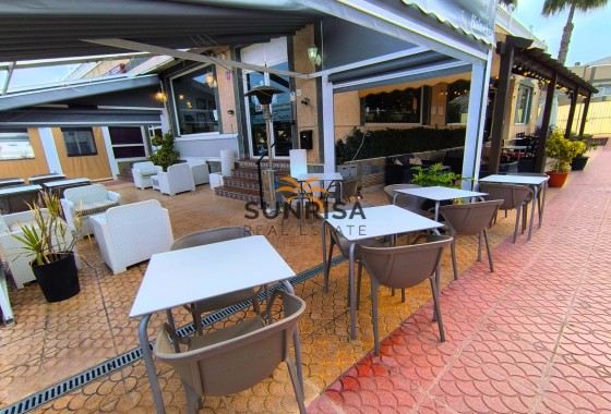 Locaux commerciaux · Revente - Villamartin · Alicante · Espagne