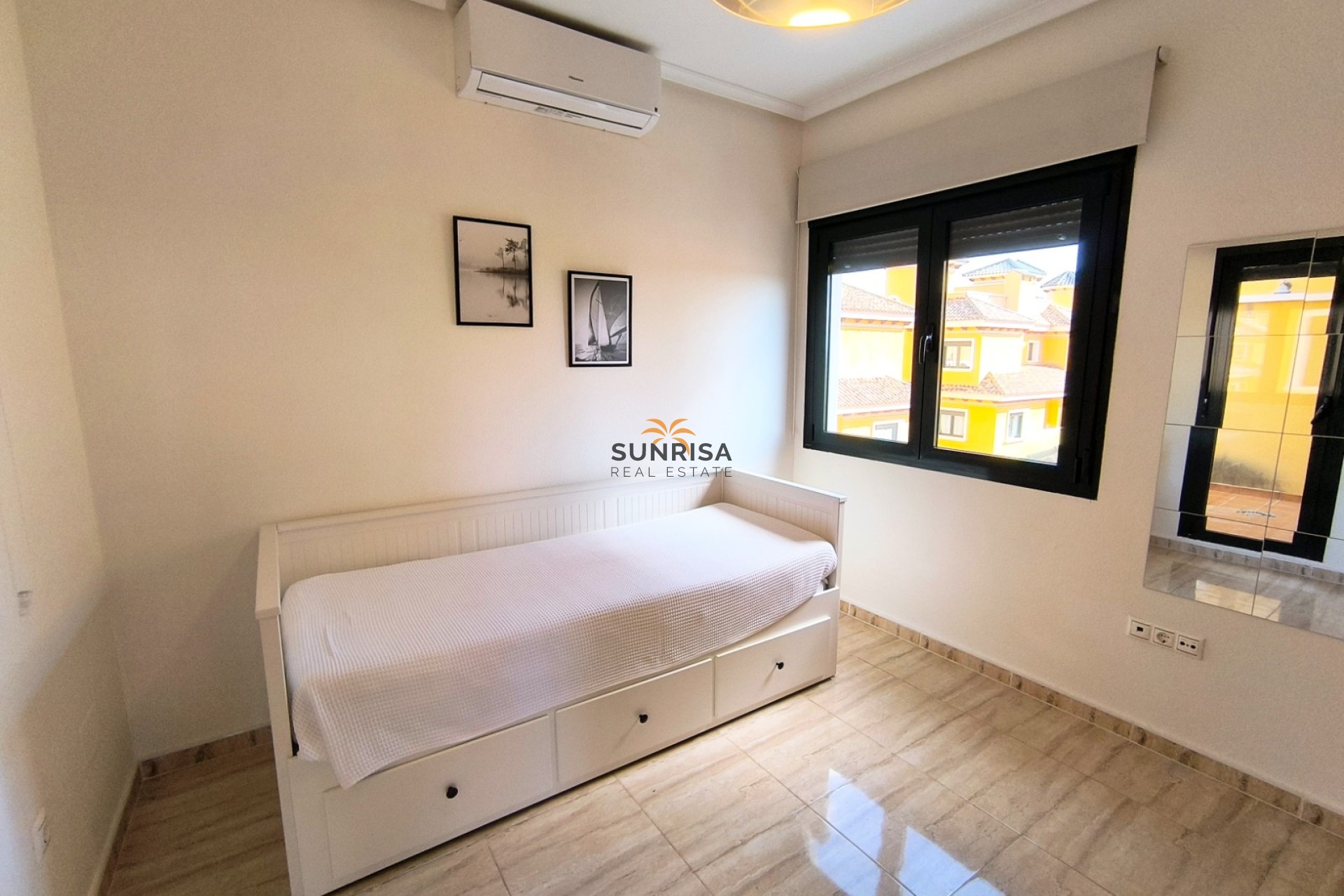Resale - Semi-detached house - Ciudad Quesada