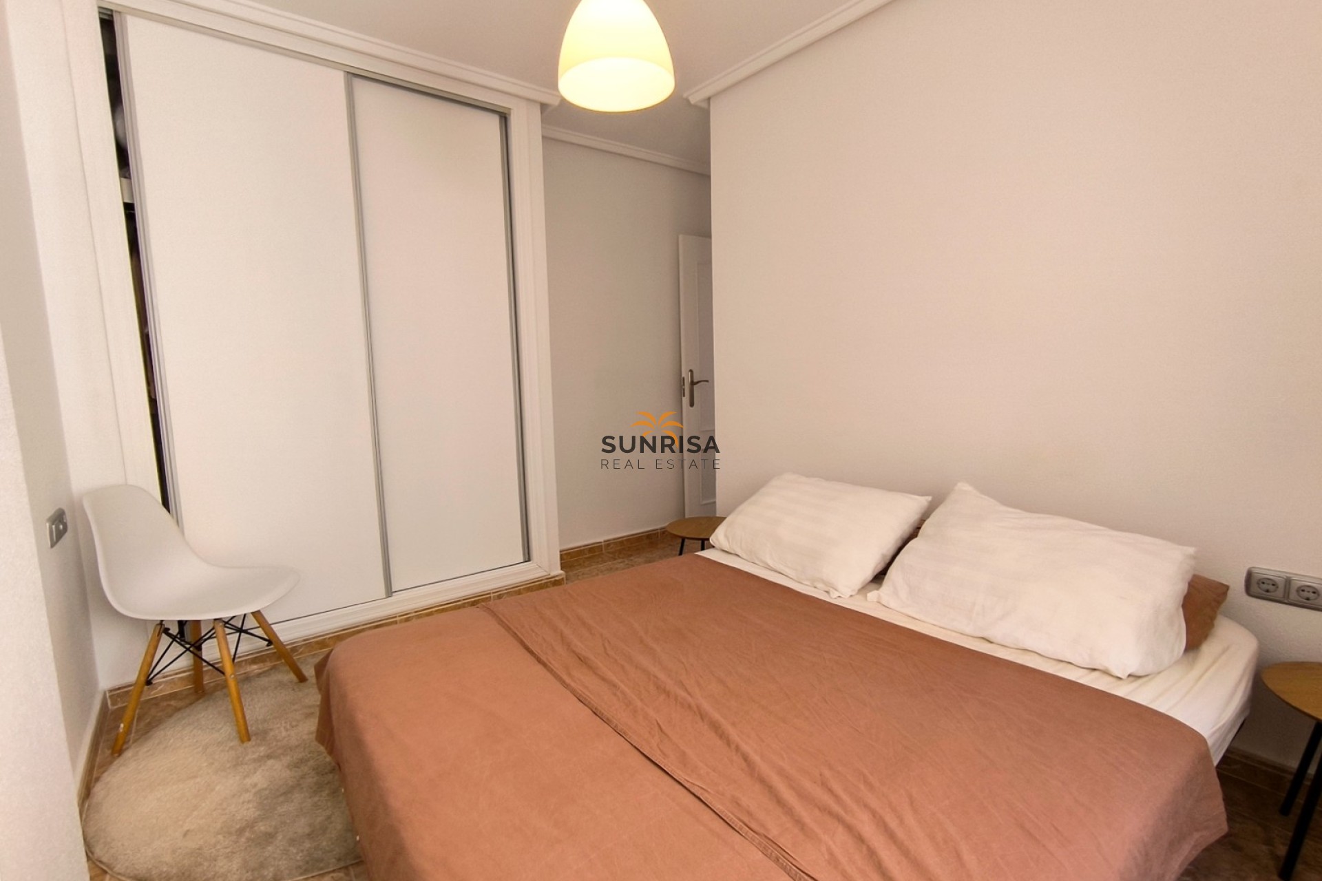 Resale - Apartment - Algorfa