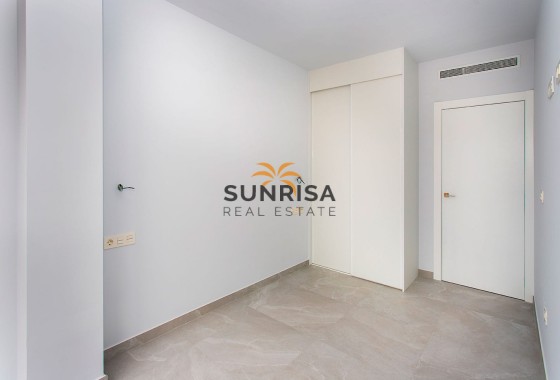 Apartamento · Reventa - Torrevieja · Alicante · España