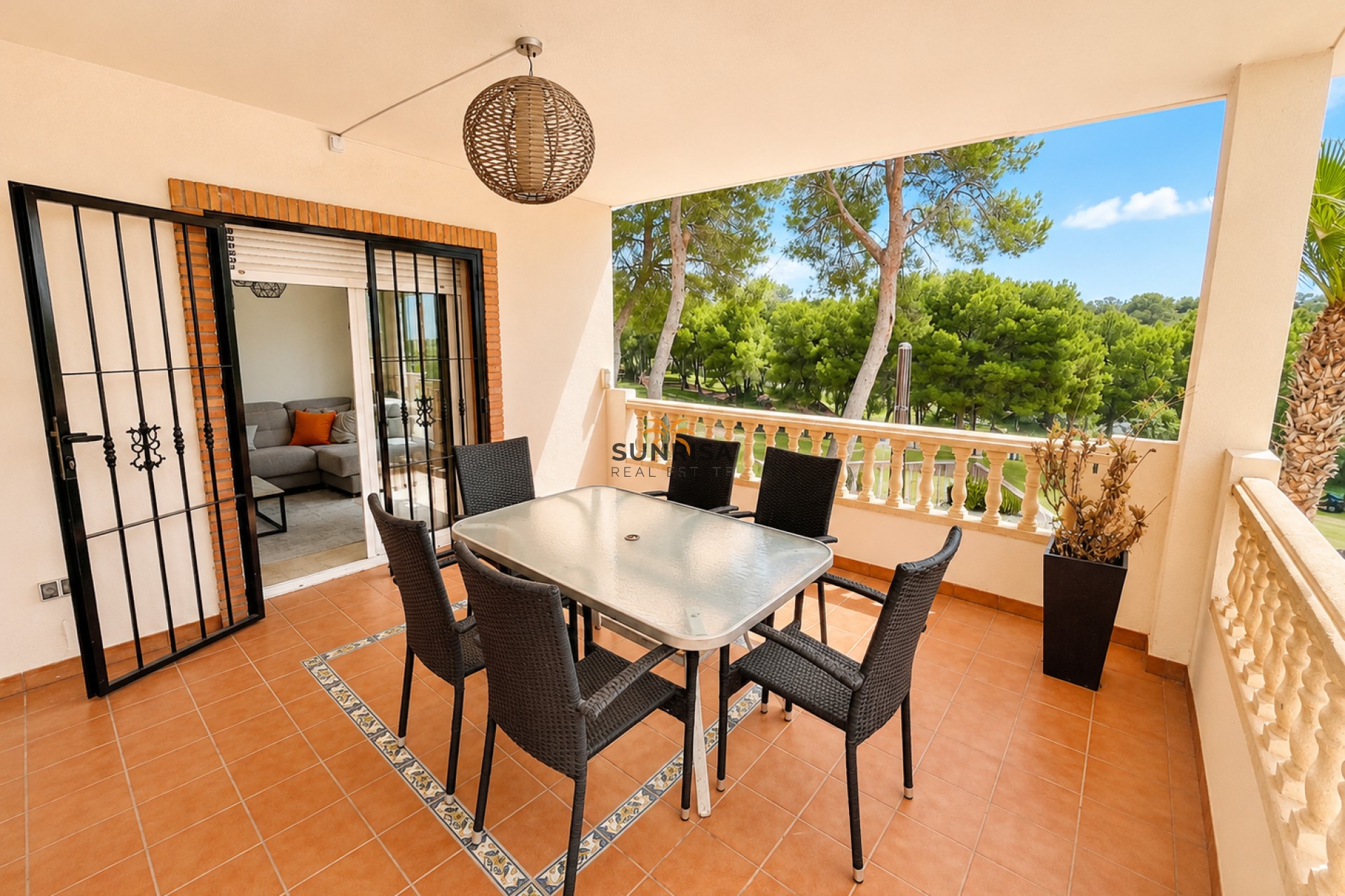 Resale - Villa - Orihuela Costa