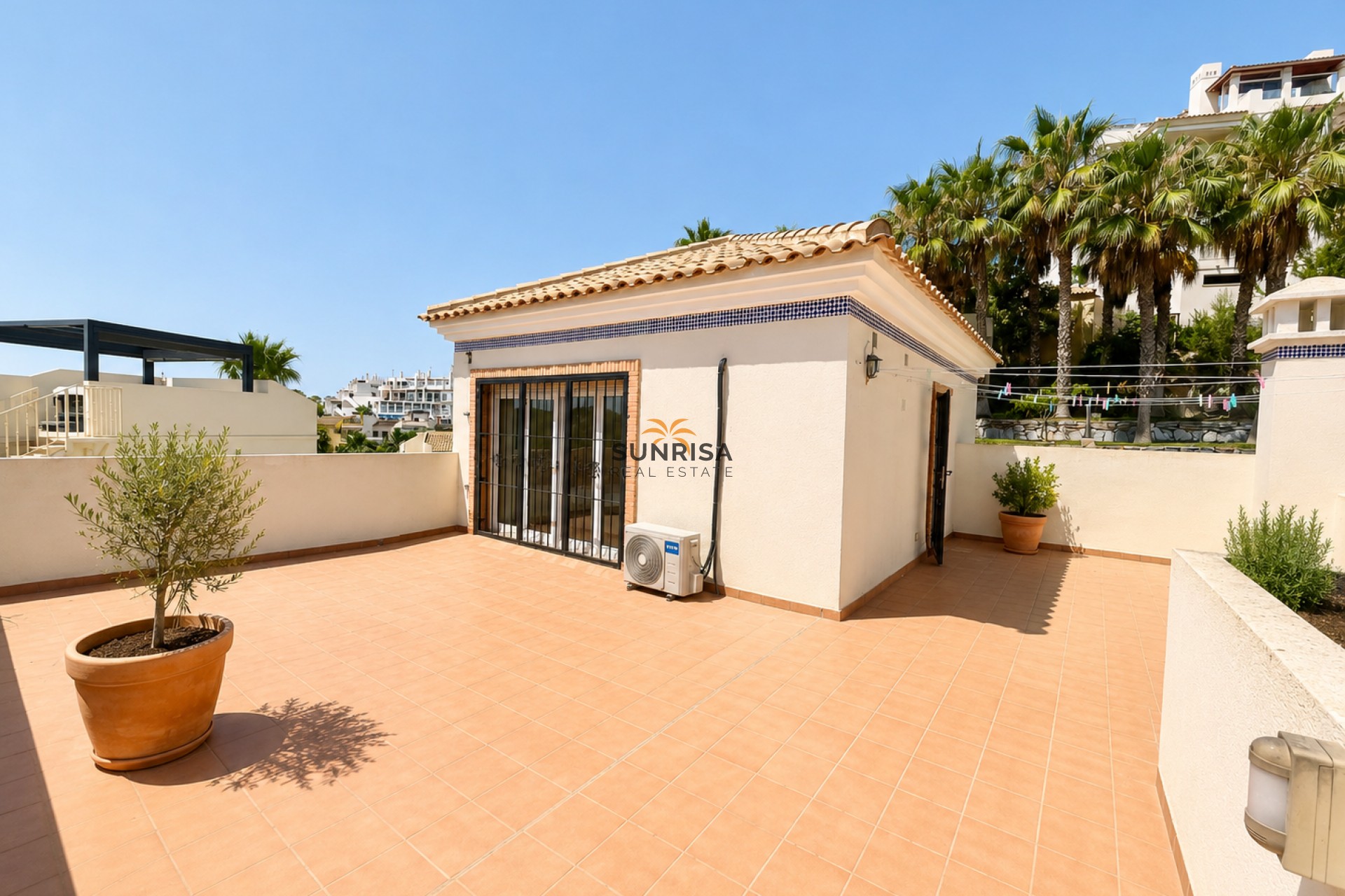 Resale - Villa - Orihuela Costa