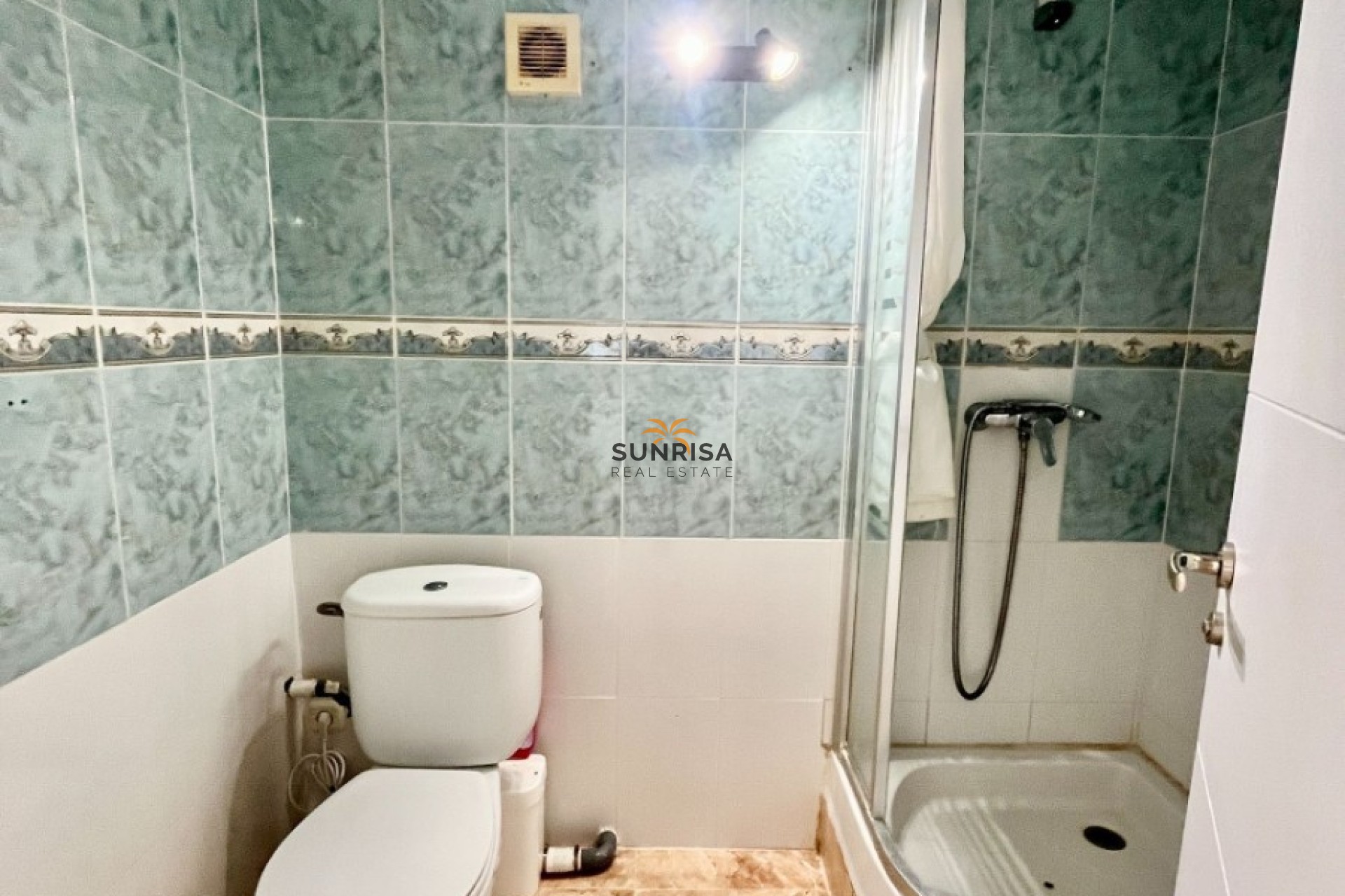 Resale - Villa - Orihuela Costa