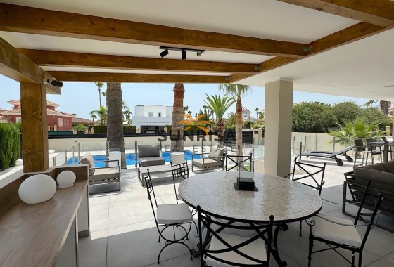 Villa · Herverkoop - Alfaz del Pi · Alicante · Spanje