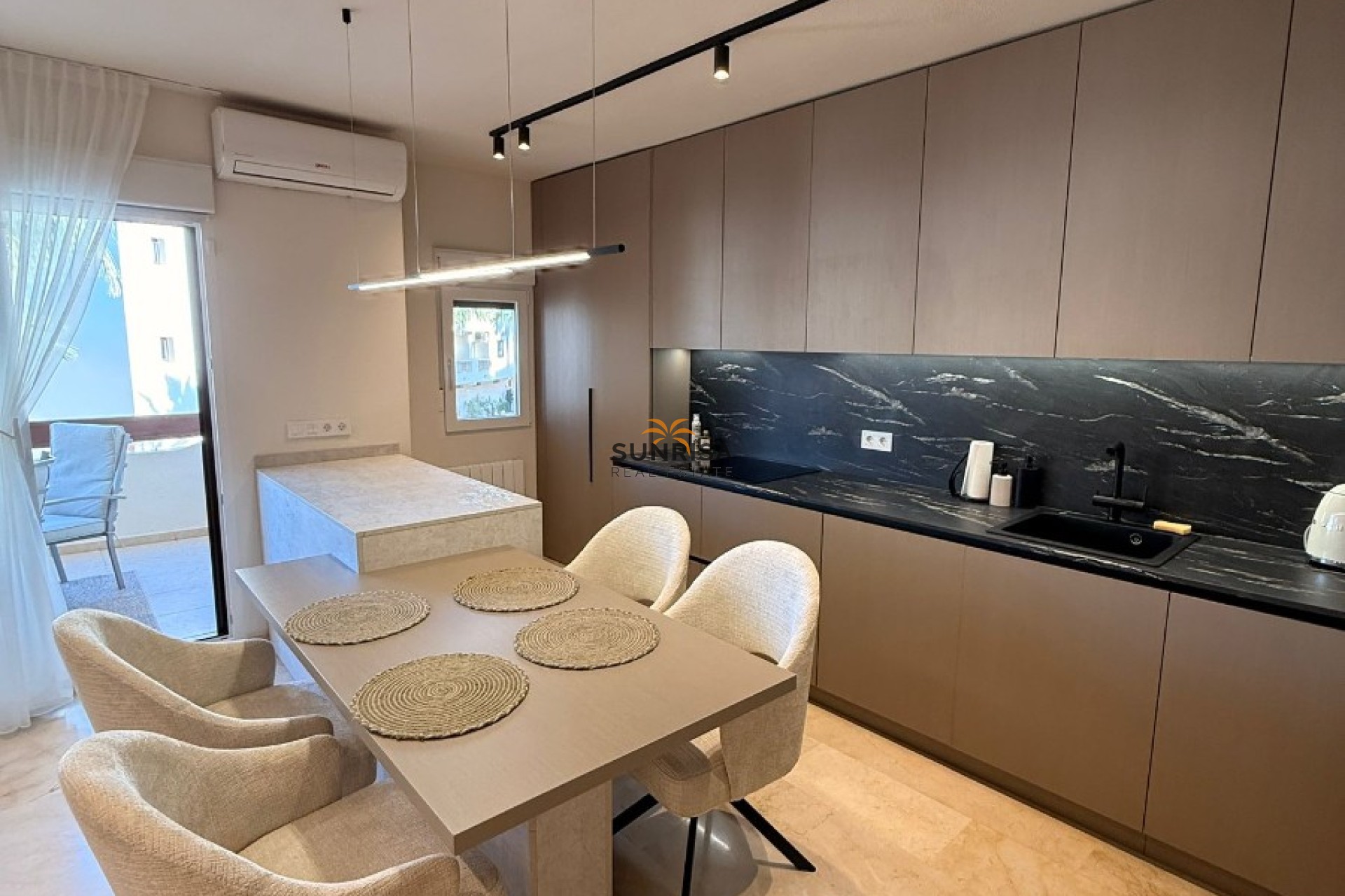 Herverkoop - Penthouse - Las Ramblas