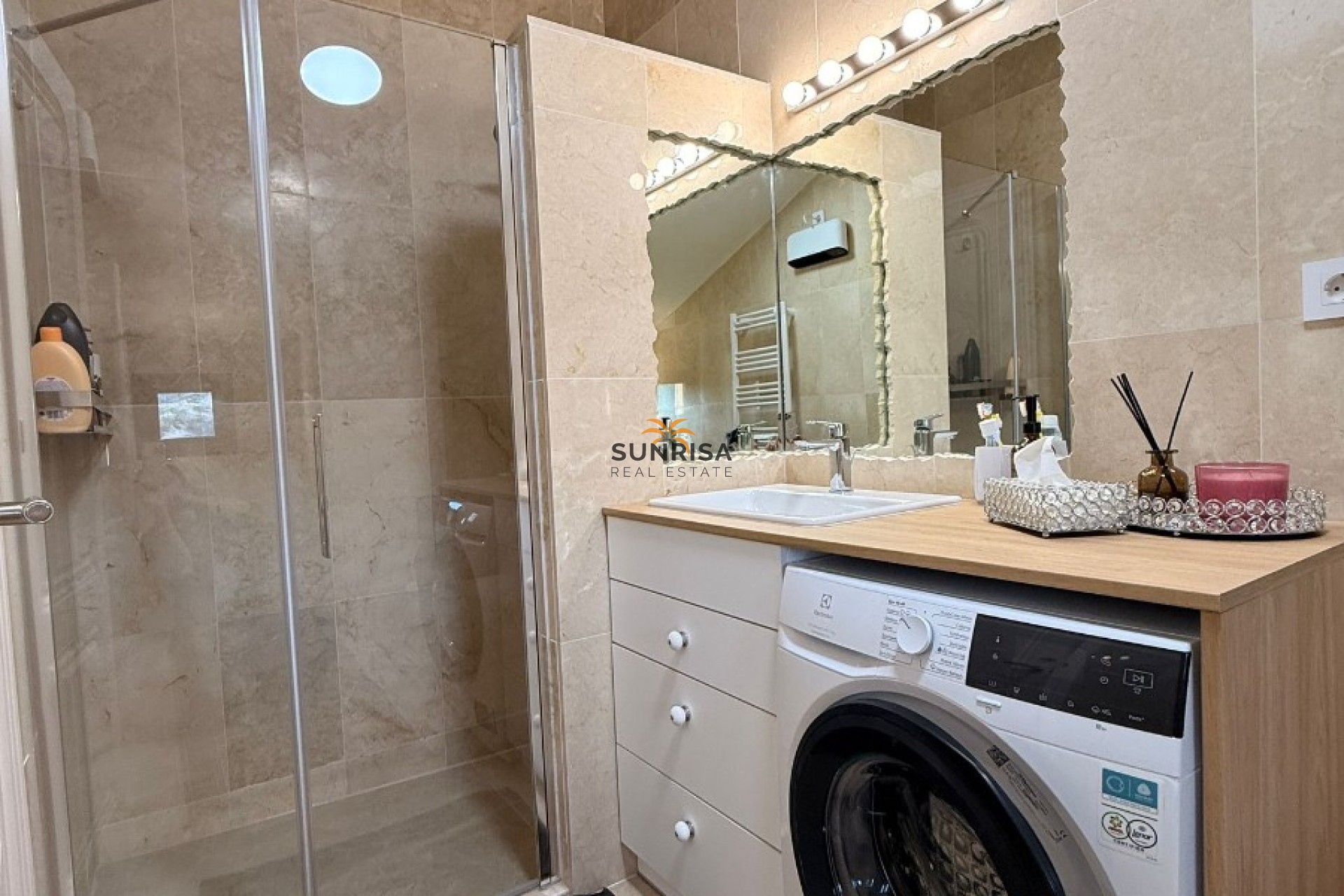 Herverkoop - Penthouse - Las Ramblas