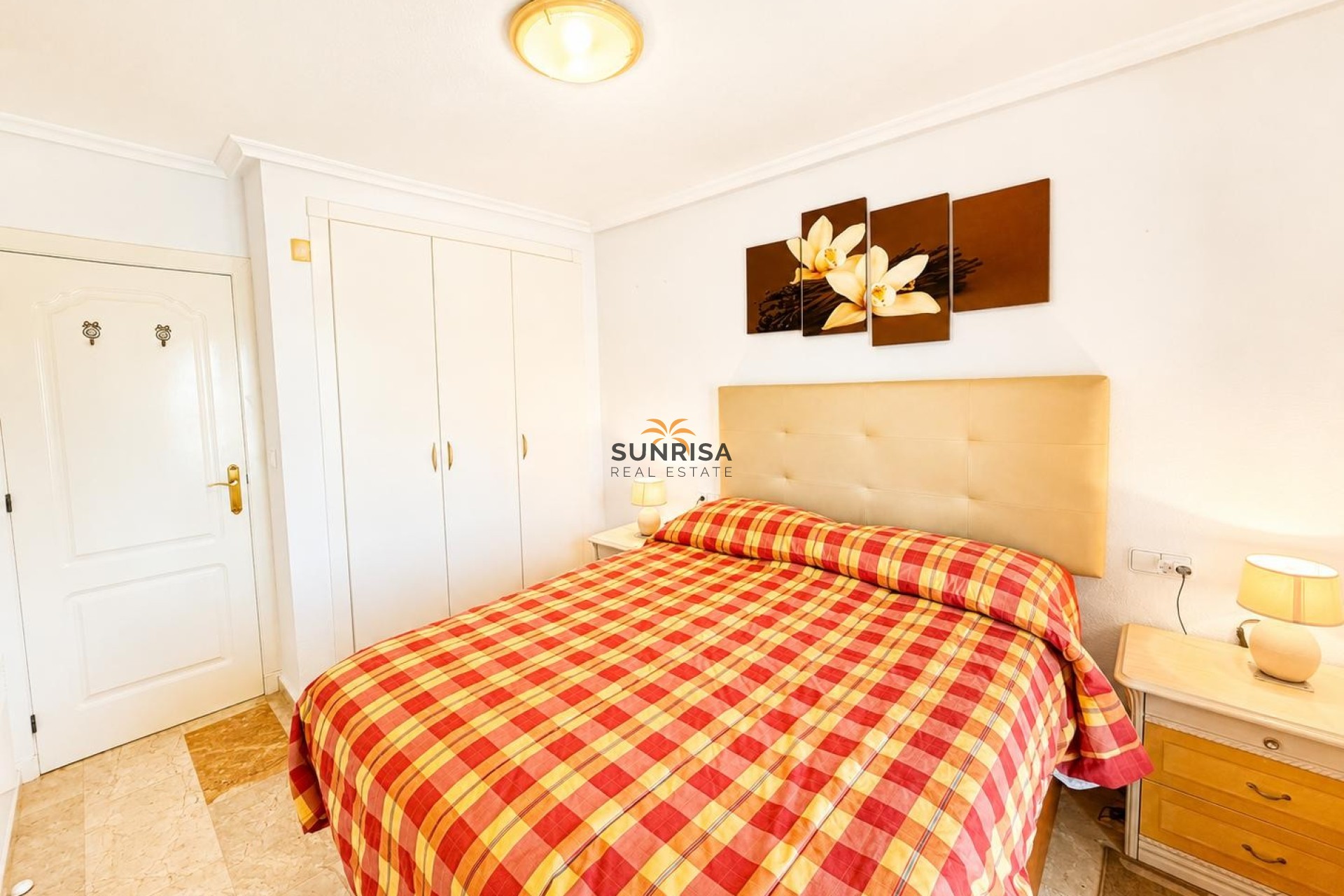 Resale - Apartment - Orihuela Costa
