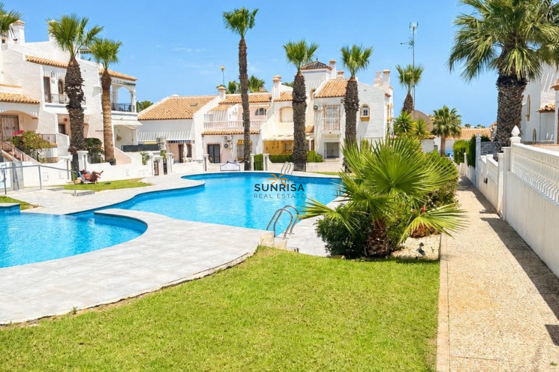 Resale - Apartment - Orihuela Costa