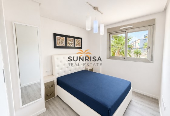 Apartamento · Reventa - Orihuela Costa · Los Dolses · Alicante · España