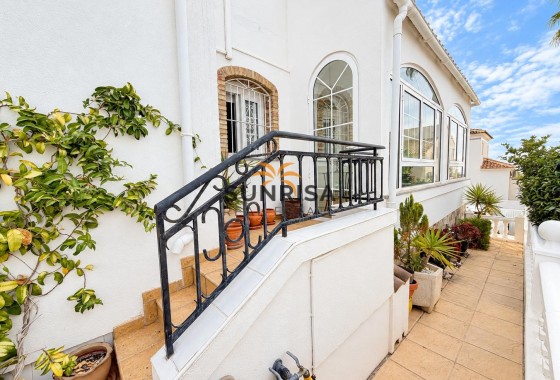 Villa · Revente - Orihuela Costa · Alicante · Espagne