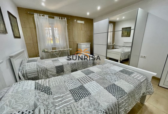 Villa · Revente - Guardamar del Segura · Alicante · Espagne