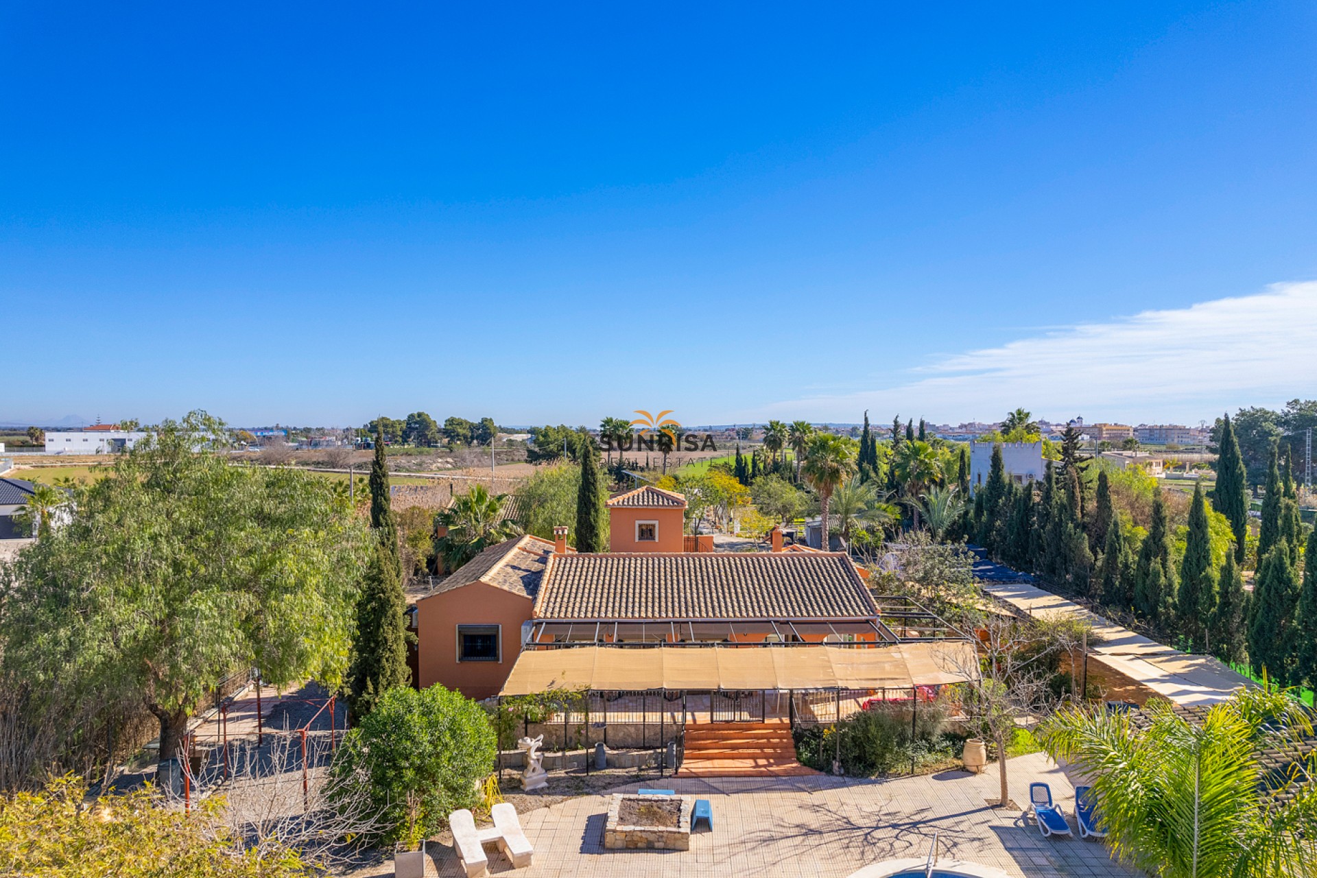 Herverkoop - Finca - Catral