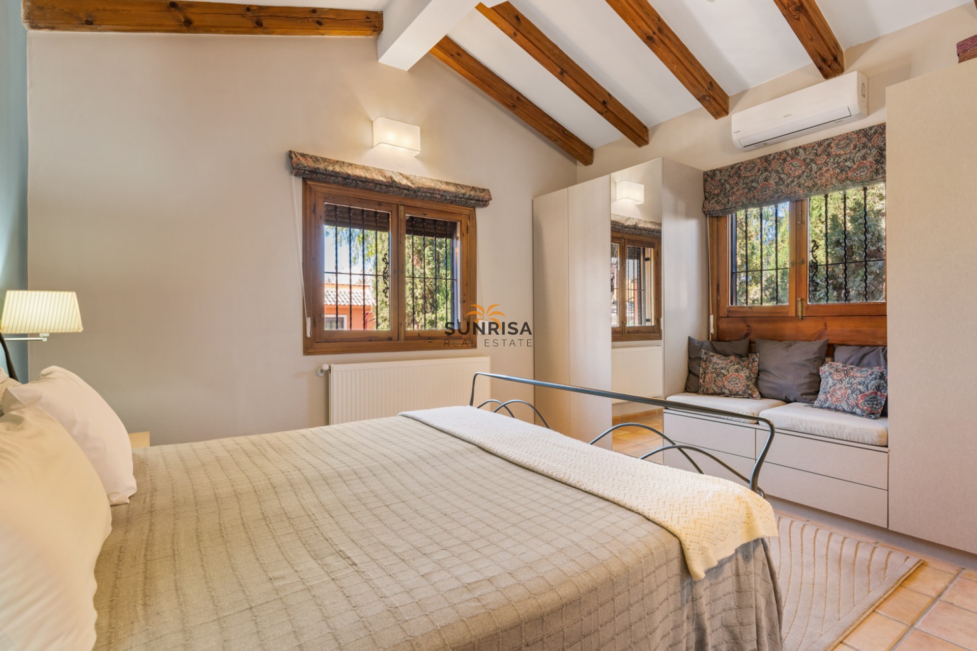 Herverkoop - Finca - Catral