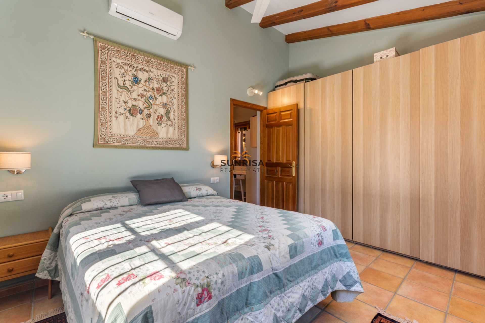Herverkoop - Finca - Catral