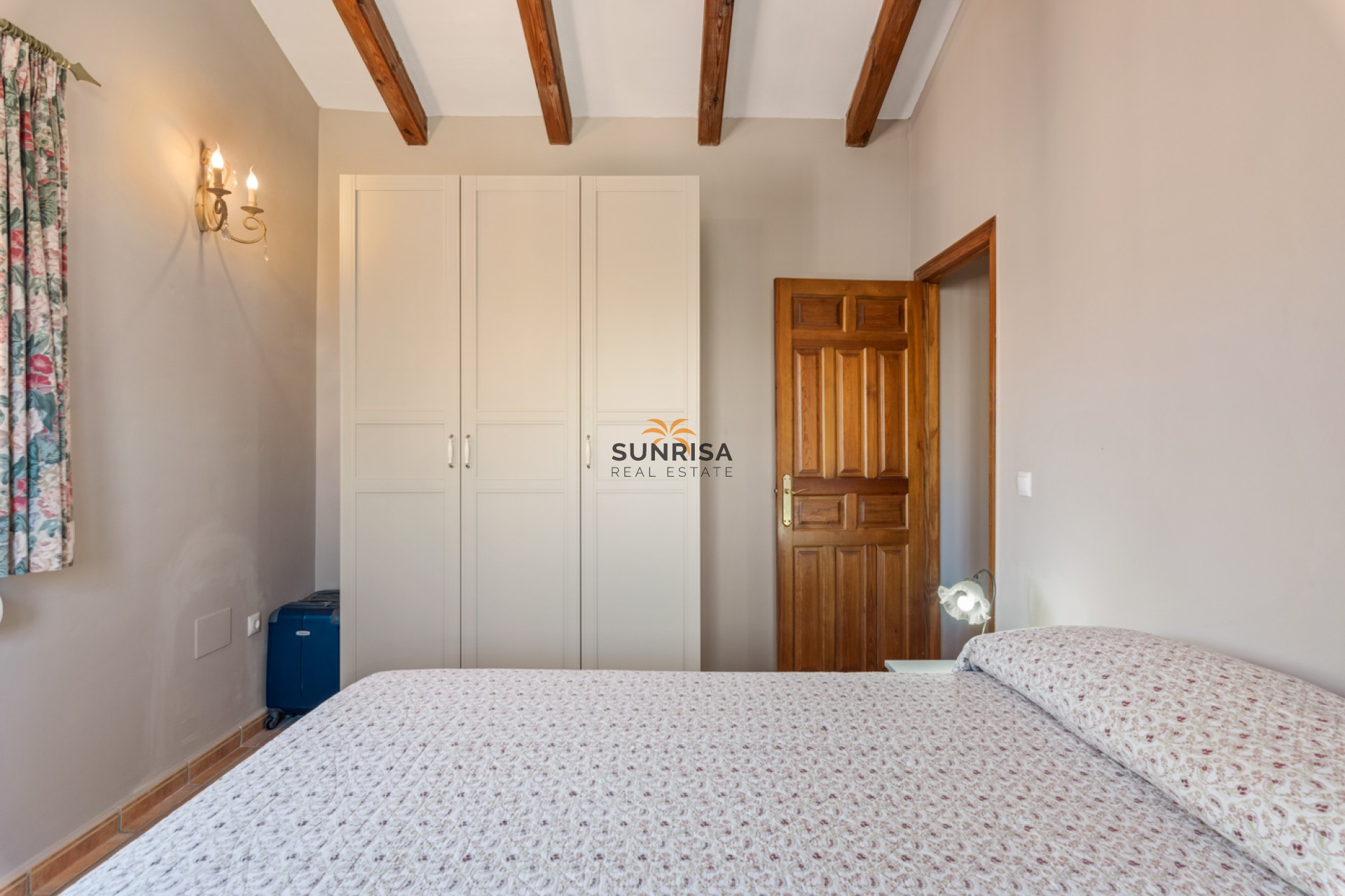 Herverkoop - Finca - Catral