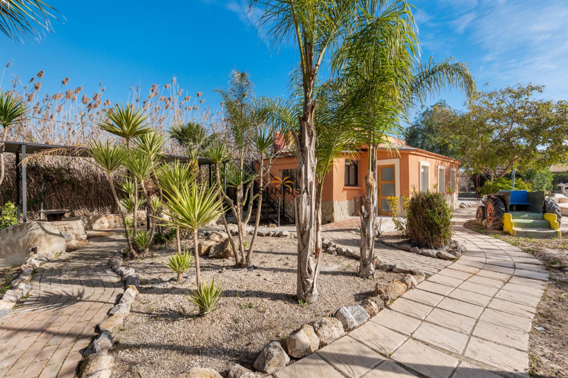 Herverkoop - Finca - Catral
