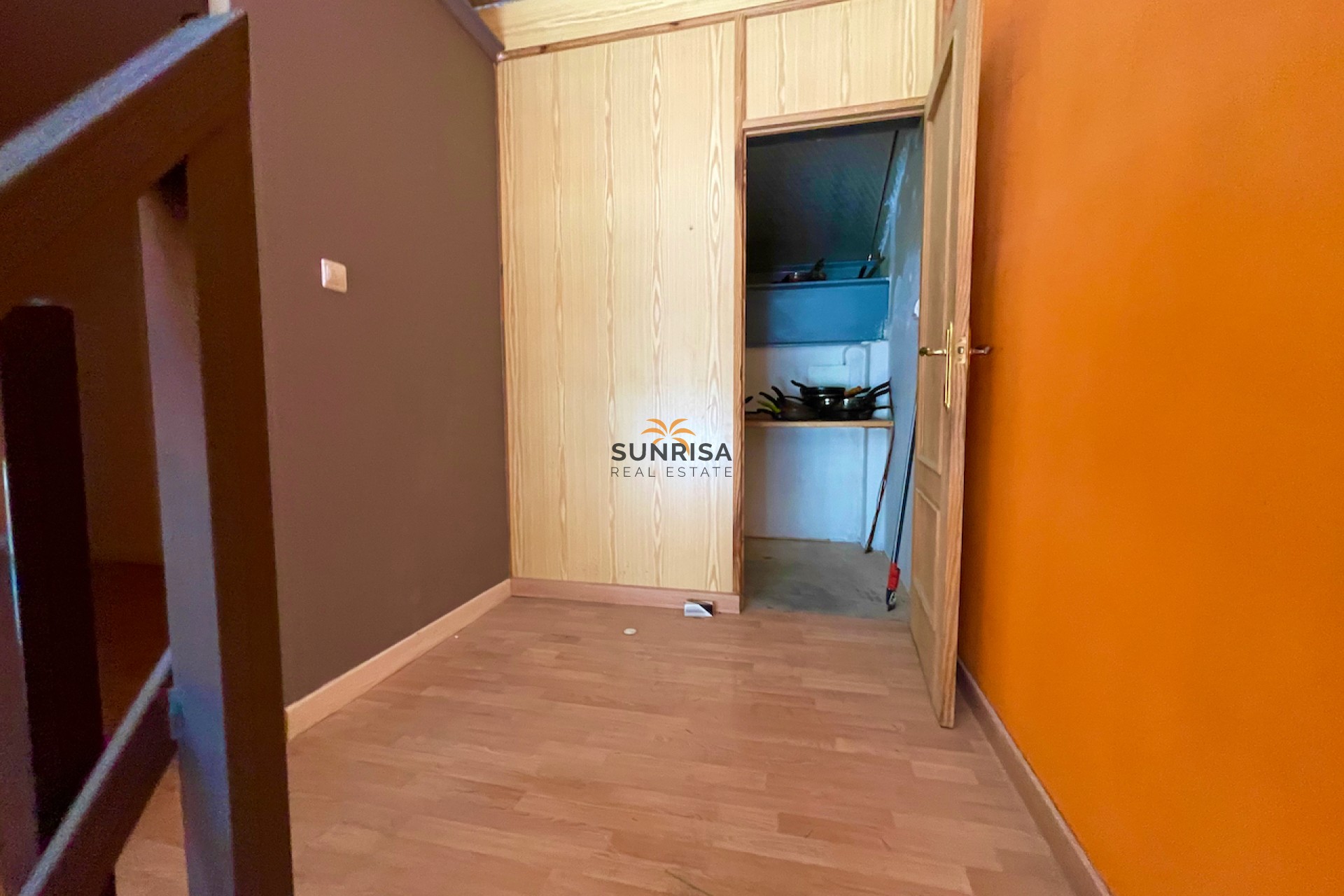 Resale - Commercial premises - La Finca Golf