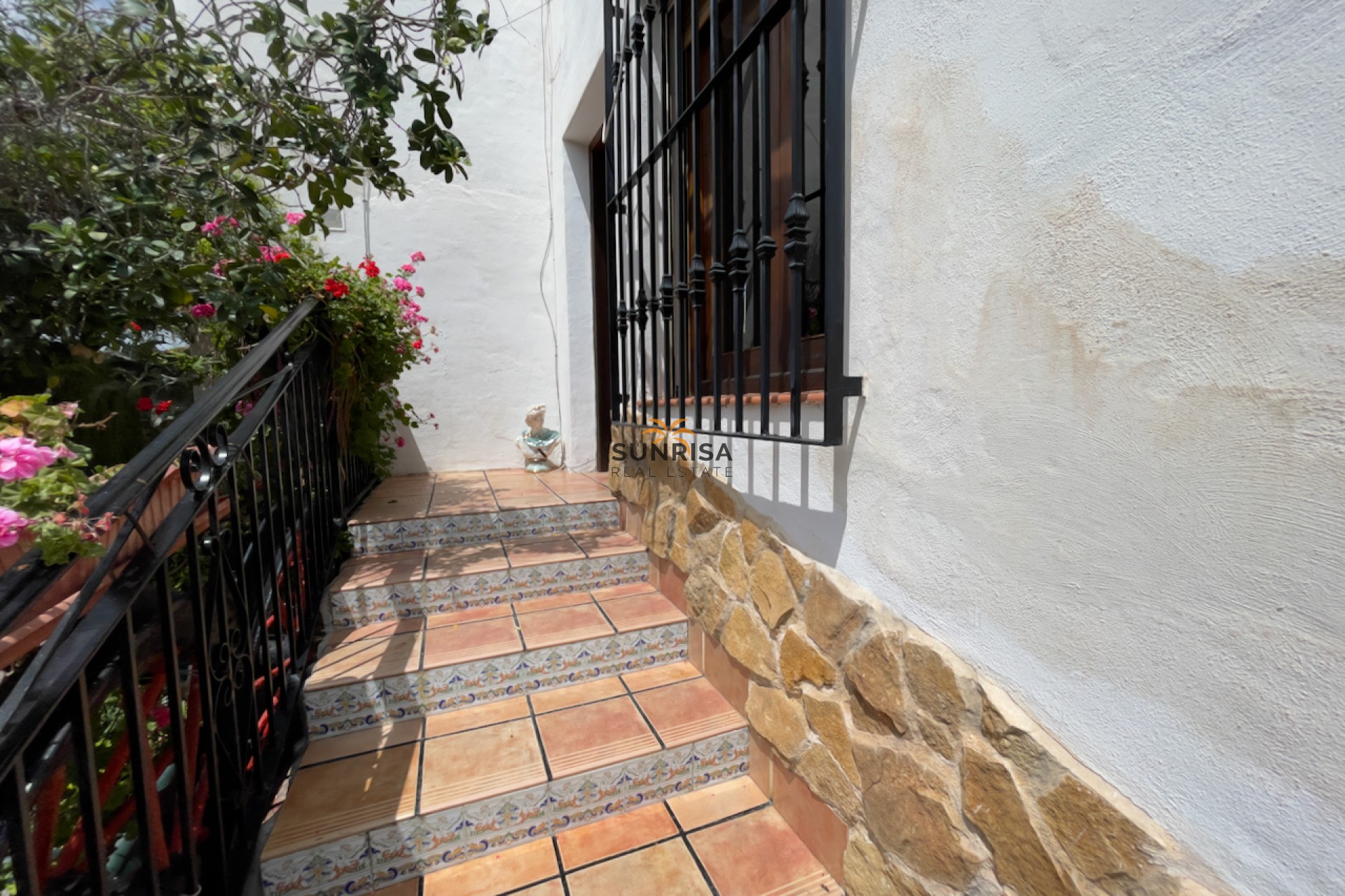 Herverkoop - Finca - Orihuela