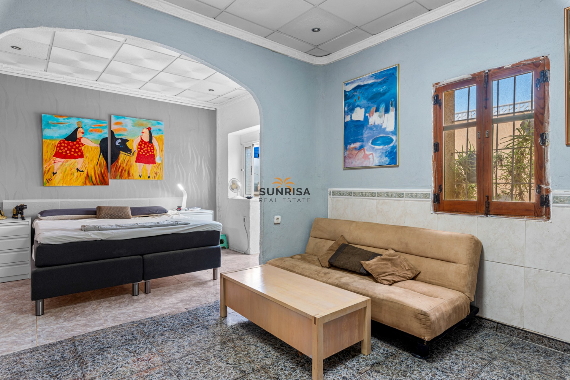 Herverkoop - Finca - Montesinos