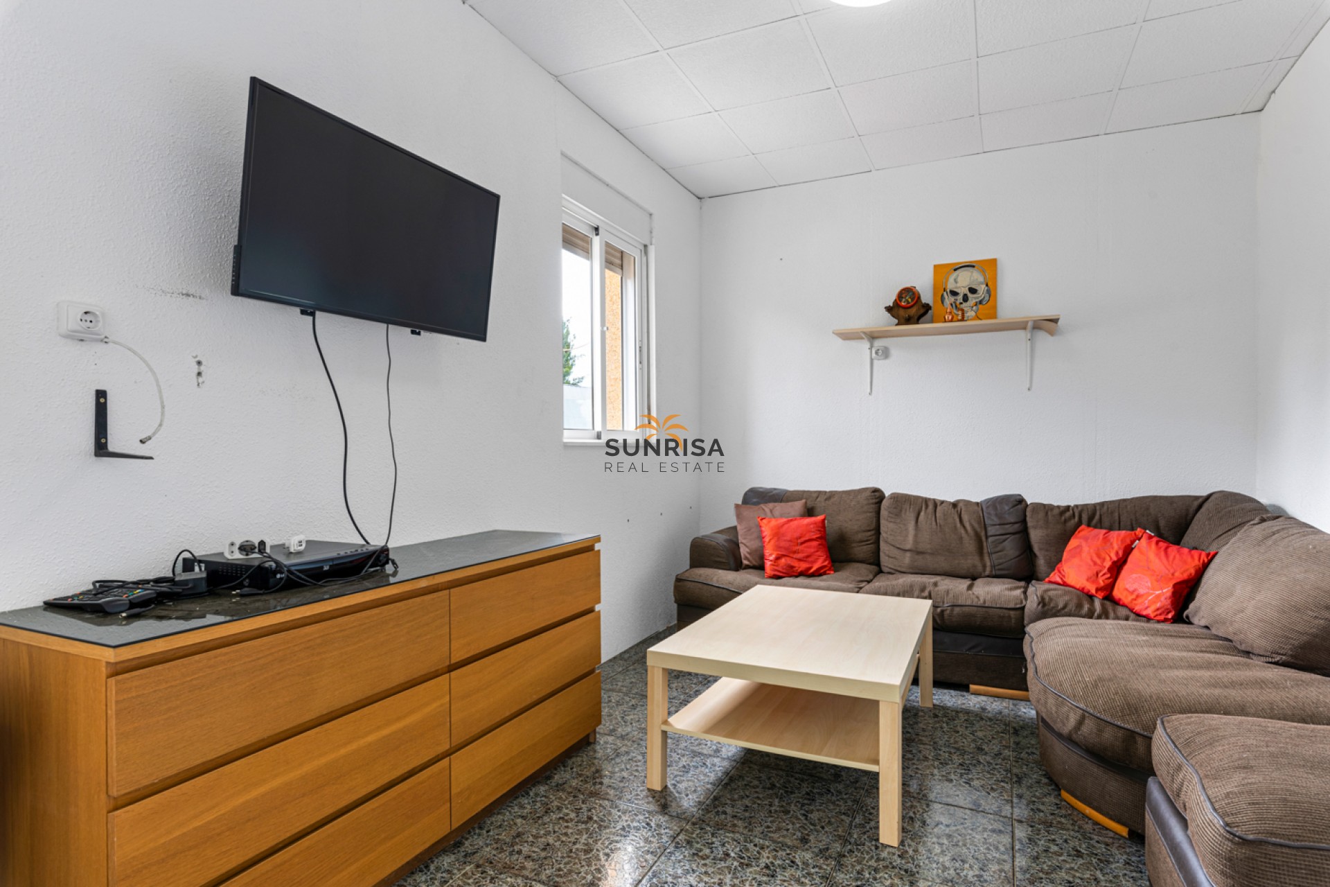 Herverkoop - Finca - Montesinos