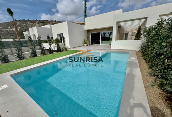 Villa · Obra nueva - La Finca Golf · Alicante · España