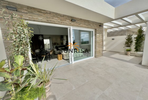 Villa · Obra nueva - La Finca Golf · Alicante · España