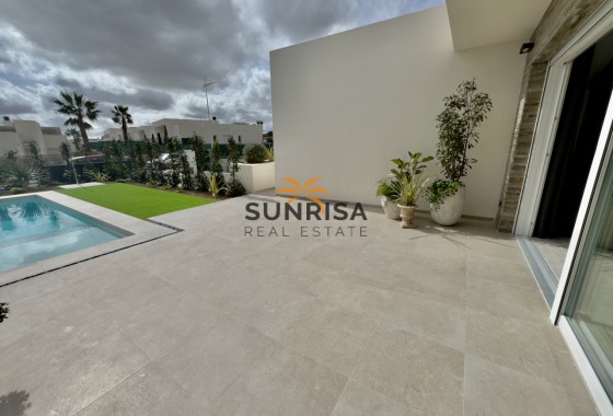 Villa · Obra nueva - La Finca Golf · Alicante · España
