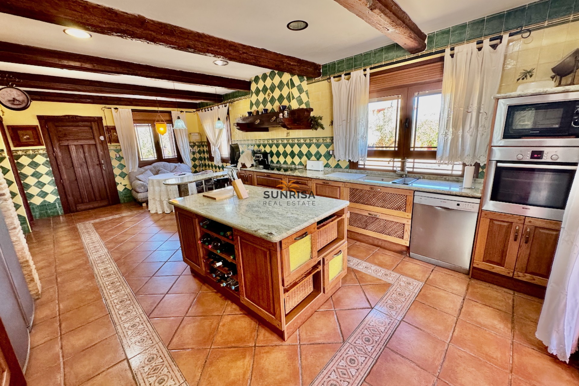 Reventa - Finca - Los Montesinos