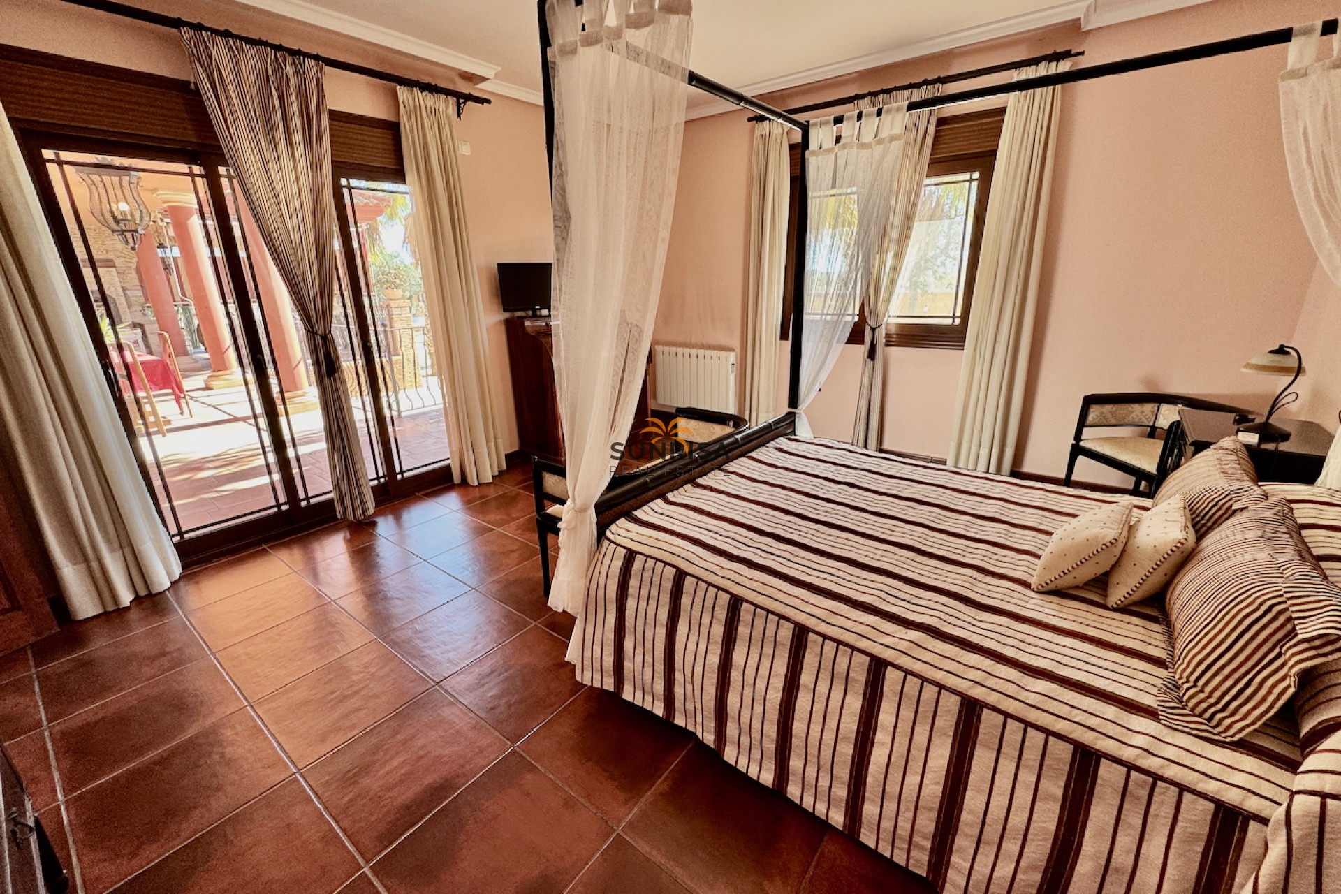 Reventa - Finca - Los Montesinos