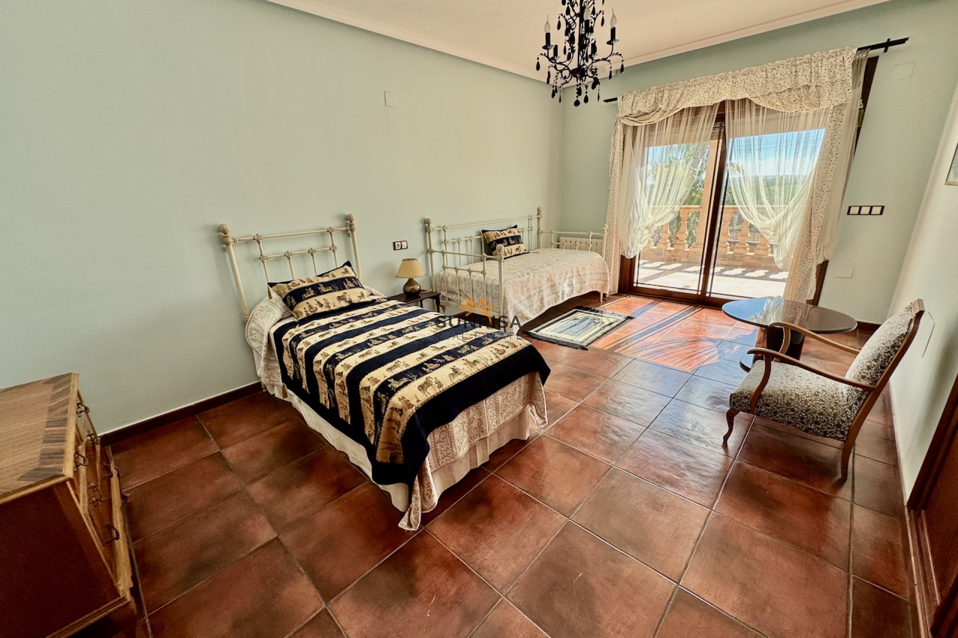 Reventa - Finca - Los Montesinos