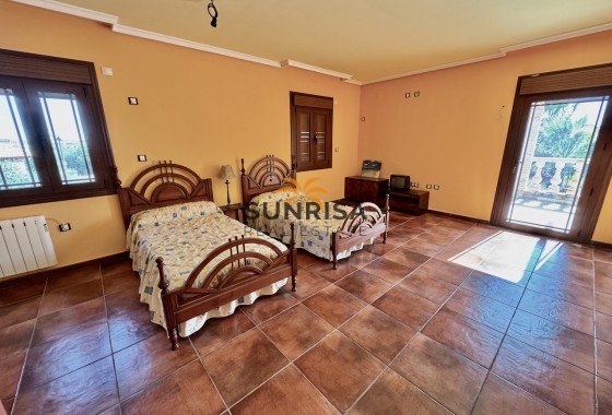 Finca · Reventa - Los Montesinos · Alicante · España
