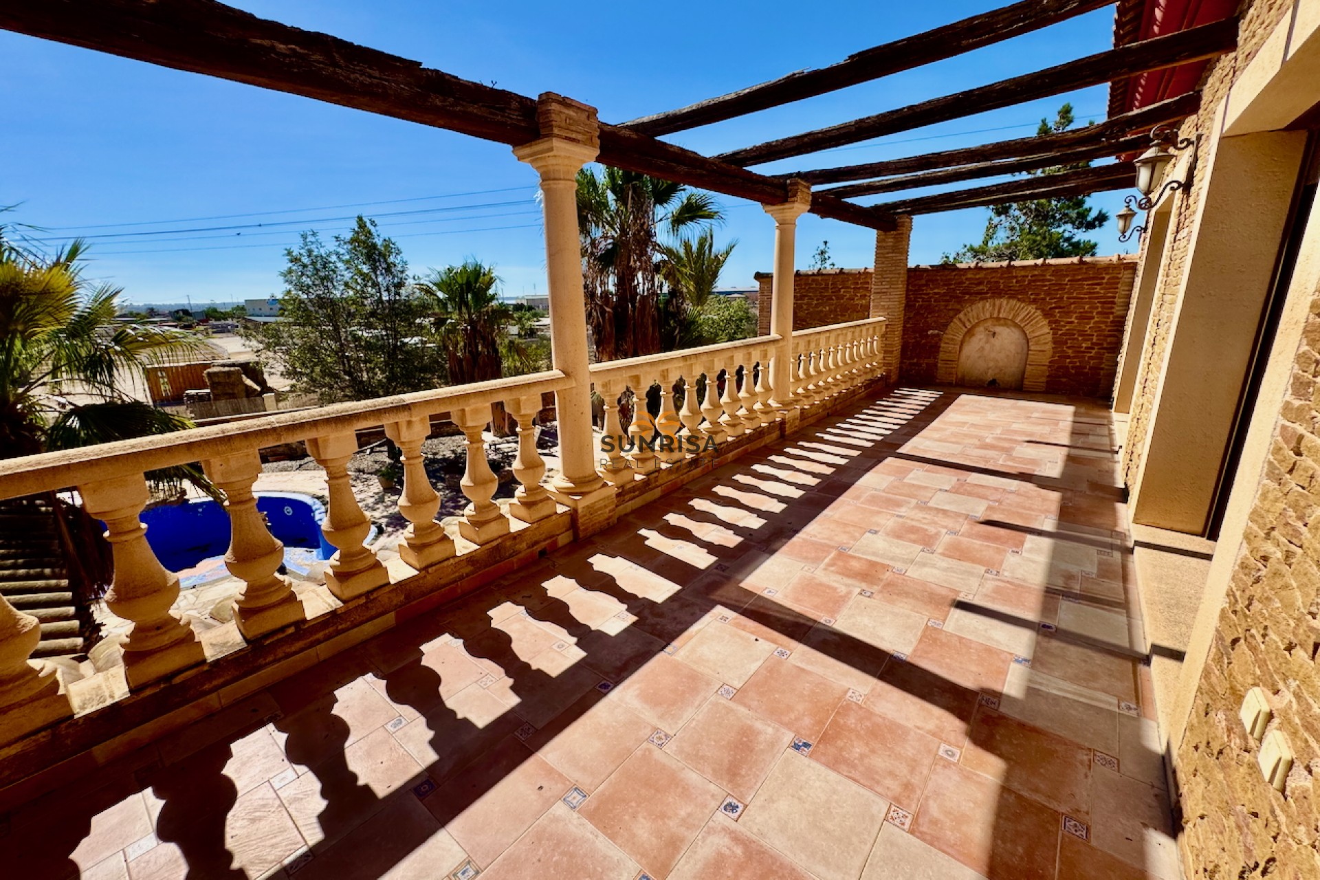 Reventa - Finca - Los Montesinos