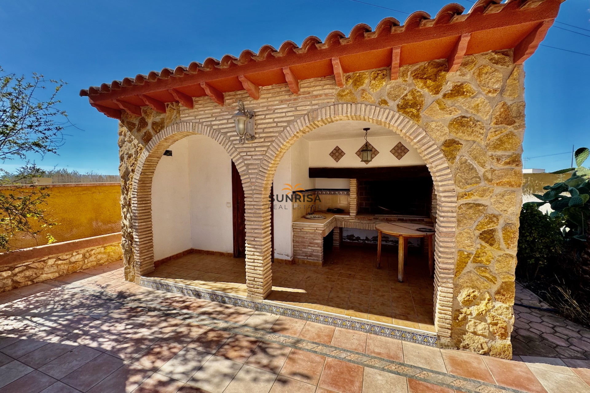 Reventa - Finca - Los Montesinos