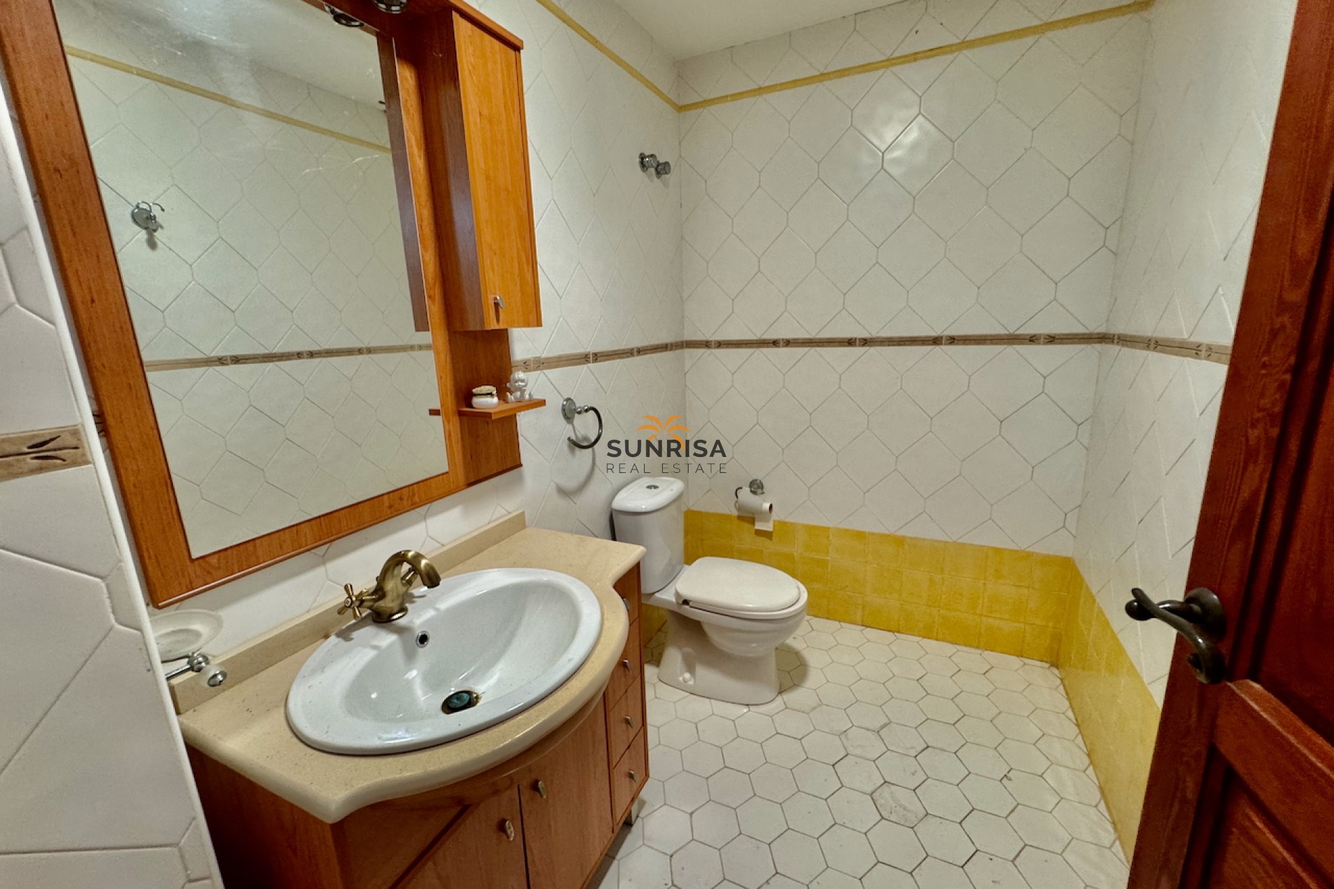 Reventa - Finca - Los Montesinos