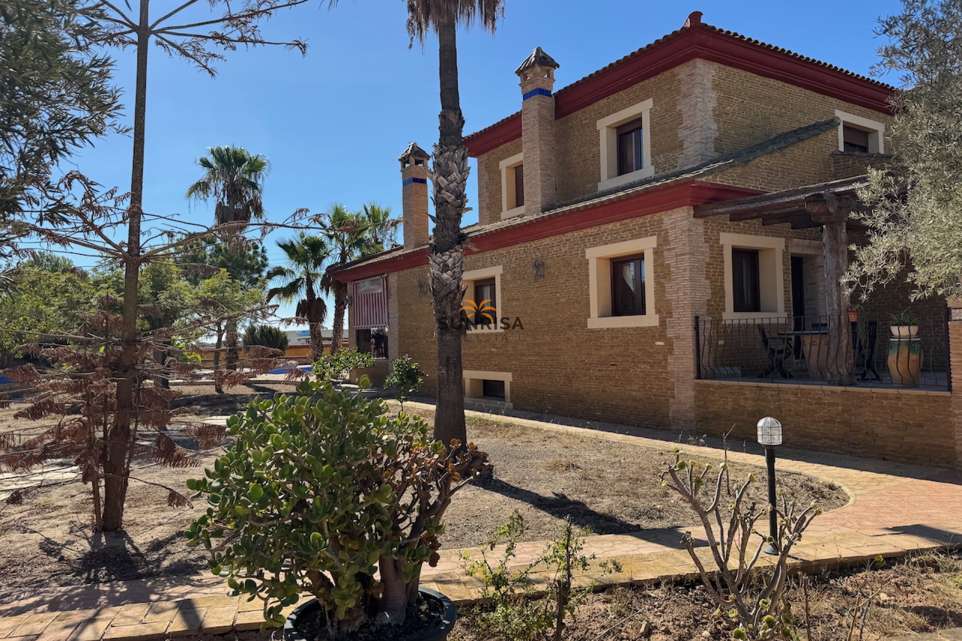 Reventa - Finca - Los Montesinos