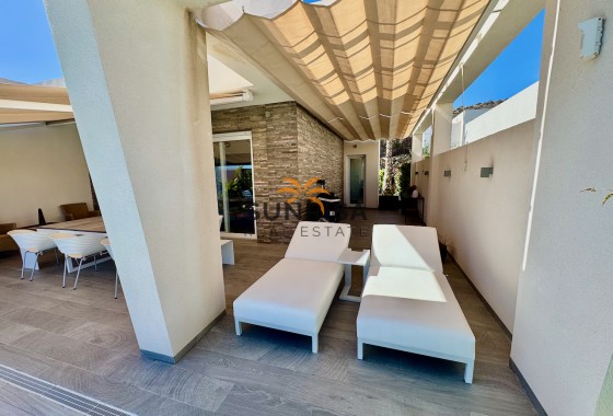 Villa · Herverkoop - Algorfa · La Finca Golf Resort · Alicante · Spanje