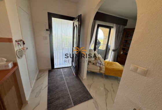 Villa · Herverkoop - Algorfa · Lomas De La Juliana · Alicante · Spanje